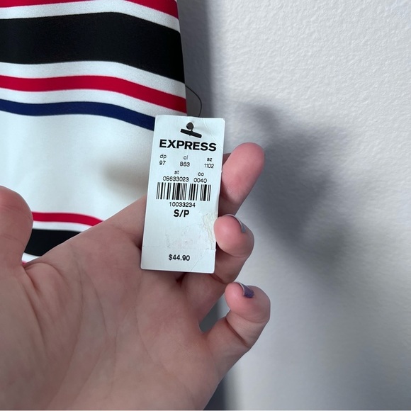 NWT Express red white and blue striped keyhole tank size small - Picture 4 of 8